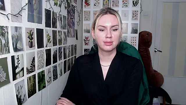 CapriScorpion online show from February 7, 2:14 pm