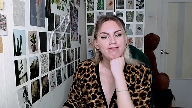 CapriScorpion online show from September 28, 1:29 pm