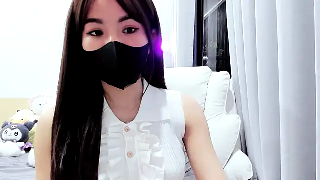 Lita-Julia online show from November 6, 2:10 pm