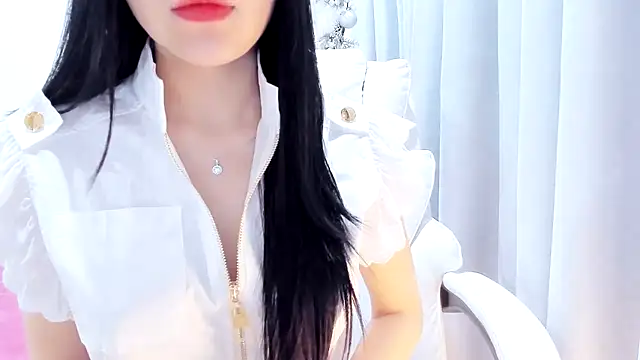 Lita-Julia online show from May 3, 6:11 pm
