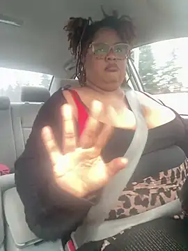 kweenxkarma online show from January 24, 9:15 pm