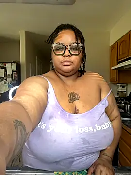 kweenxkarma online show from October 21, 9:36 pm