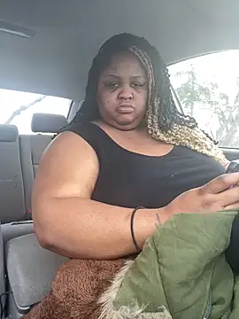 kweenxkarma online show from March 20, 1:24 am