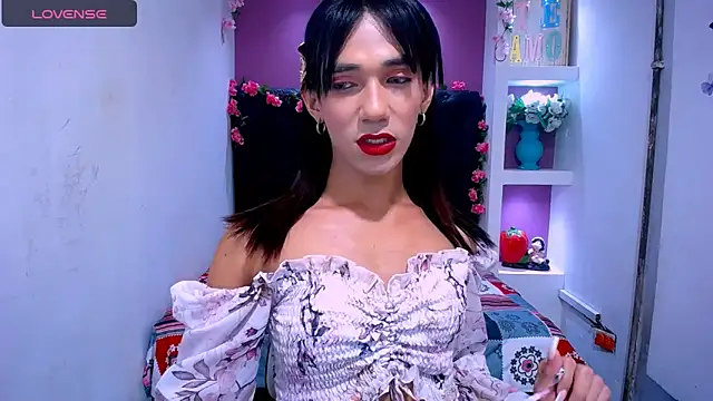 KatrinaQueen1 online show from December 18, 10:46 pm