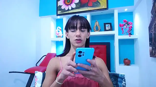Snapshot of KatrinaQueen1 chatting on March 16, 3:17 pm KatrinaQueen1 online show from March 16, 3:17 pm