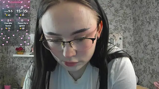 Tina Walker online show from February 12, 12:33 pm