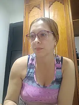Snapshot of mademonsexy chatting on June 6, 2:28 am mademonsexy online show from June 6, 2:28 am
