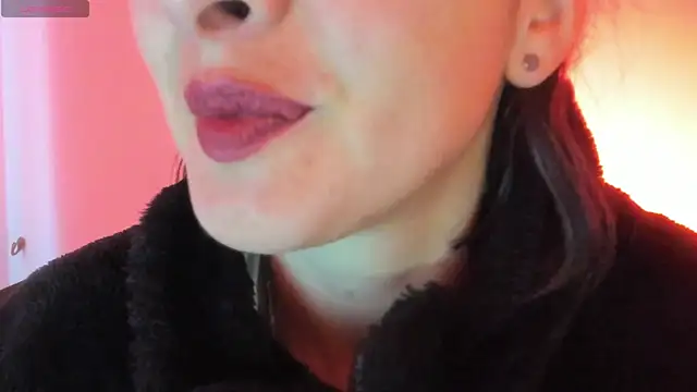 queen fetish online show from November 12, 10:52 am