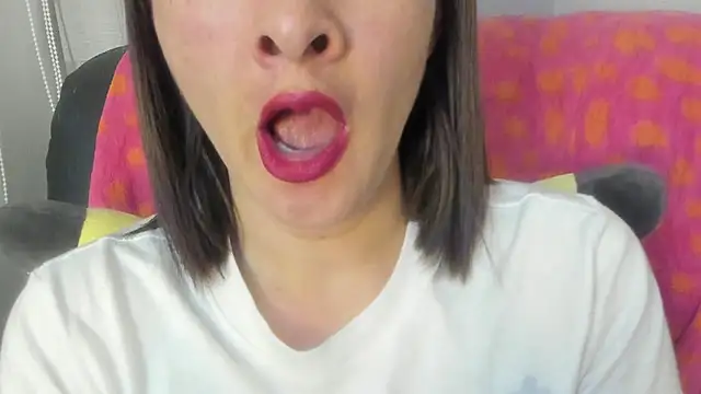 Snapshot of queen_fetish chatting on July 1, 9:53 am queen fetish online show from July 1, 9:53 am