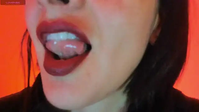 queen fetish online show from November 13, 10:19 am