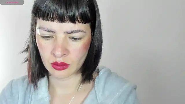 queen fetish online show from December 19, 1:13 pm