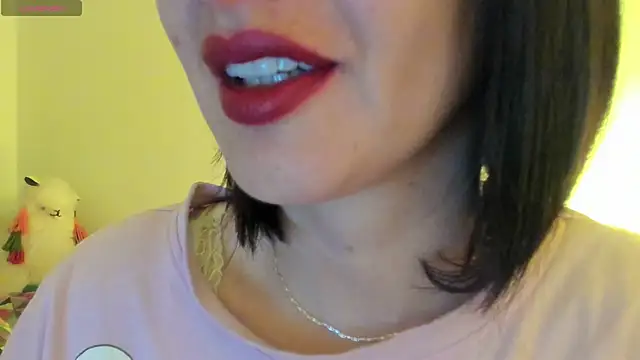 Snapshot of queen_fetish chatting on September 18, 10:18 am queen fetish online show from September 18, 10:18 am