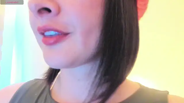 Snapshot of queen_fetish chatting on September 25, 6:47 pm queen fetish online show from September 25, 6:47 pm