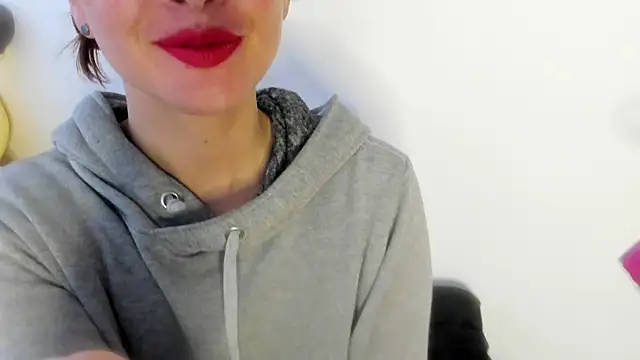 Snapshot of queen_fetish chatting on May 13, 4:25 pm queen fetish online show from May 13, 4:25 pm