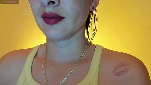 queen fetish online show from November 19, 10:54 pm