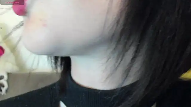Snapshot of queen_fetish chatting on March 12, 12:09 am queen fetish online show from March 12, 12:09 am