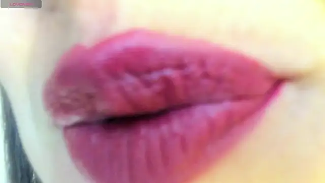 Snapshot of queen_fetish chatting on June 10, 10:16 am queen fetish online show from June 10, 10:16 am