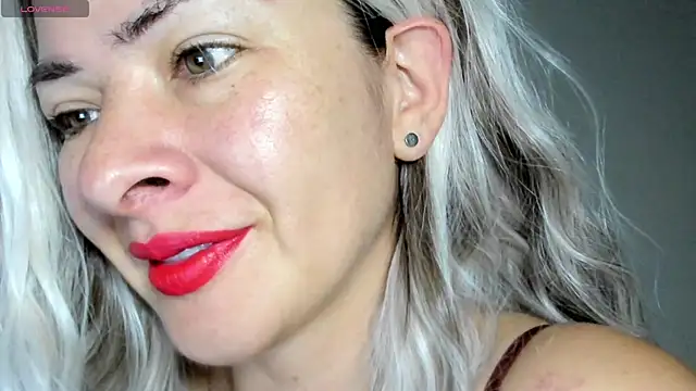 queen fetish online show from December 21, 10:39 am