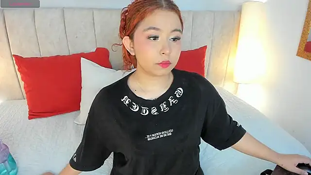 Atenea cuteee online show from March 28, 2:12 am