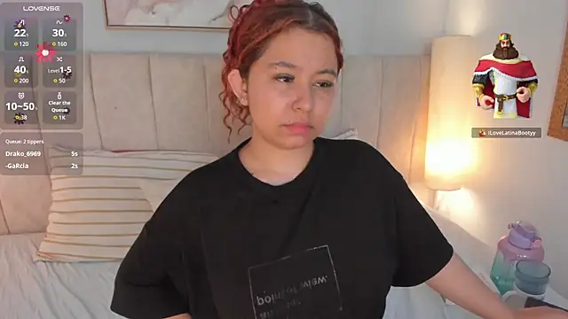 Atenea cuteee online show from April 11, 7:45 am