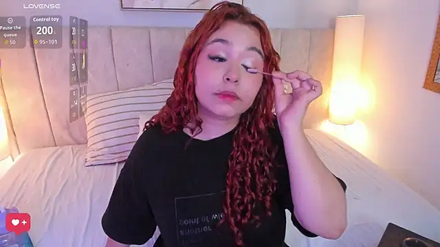 Atenea cuteee online show from February 26, 2:22 am