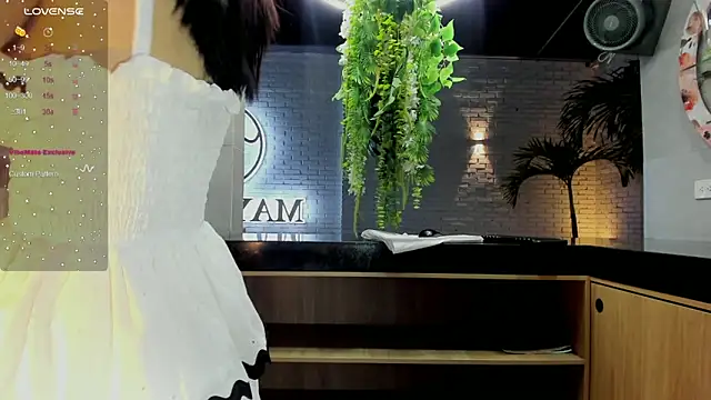 AnneDixie online show from March 8, 3:10 am