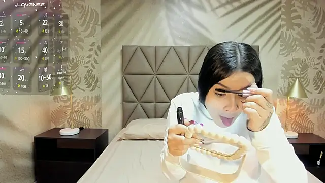 AnneDixie online show from February 11, 3:06 am