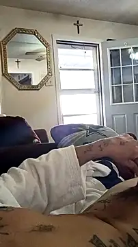 prettyboi6992 online show from March 10, 3:27 pm