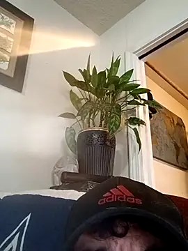 prettyboi6992 online show from July 17, 2:47 pm
