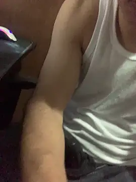 Snapshot of dedooelgrande chatting on October 6, 6:47 am dedooelgrande online show from October 6, 6:47 am