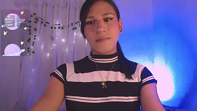AndreaaFoxx online show from December 7, 5:48 pm
