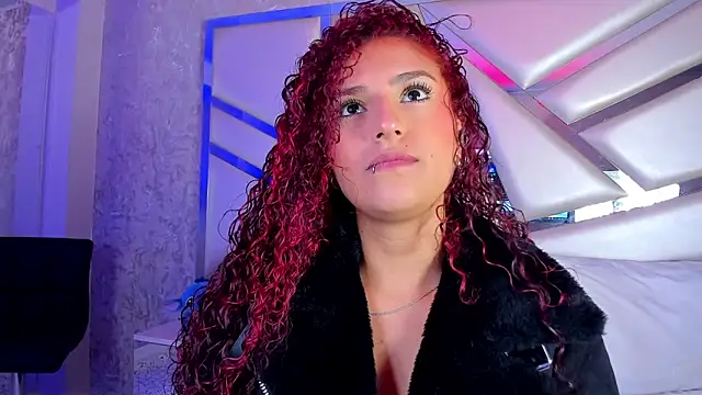 Snapshot of Miia002 chatting on October 22, 3:17 am Miia002 online show from October 22, 3:17 am