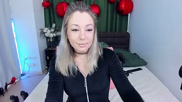 DanikaMorri online show from March 2, 7:15 am