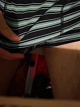 FreezingTie850 online show from April 5, 9:10 pm