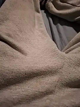 FreezingTie850 online show from March 26, 11:24 pm