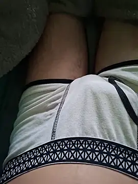 FreezingTie850 online show from March 29, 7:43 am