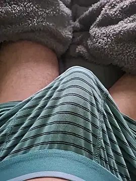 FreezingTie850 online show from March 31, 6:59 am