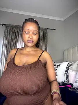 Bustygoddess32 online show from September 27, 5:57 am