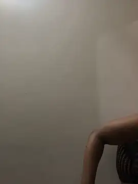 Bustygoddess32 online show from March 8, 6:33 pm