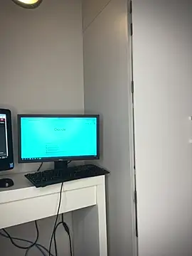 Bustygoddess32 online show from March 23, 10:20 pm