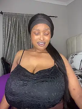 Snapshot of Bustygoddess32 chatting on July 6, 10:34 pm Bustygoddess32 online show from July 6, 10:34 pm