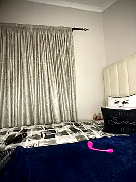 Bustygoddess32 online show from November 7, 1:21 am