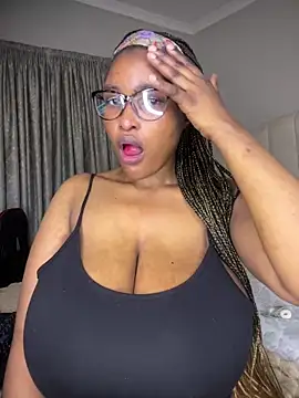 Bustygoddess32 online show from May 15, 11:03 pm
