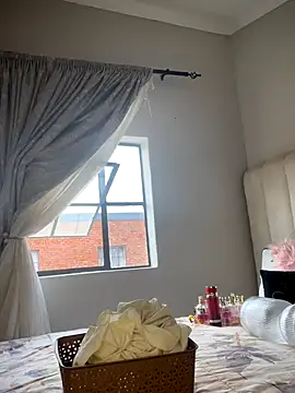 Bustygoddess32 online show from November 20, 12:17 pm