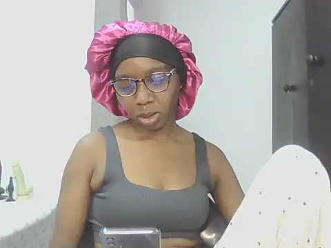 Sexxybella27 online show from October 30, 7:33 pm