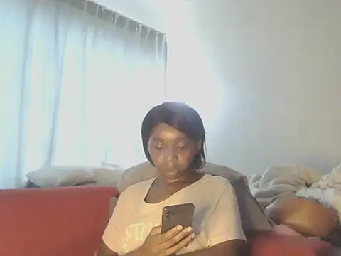 Sexxybella27 online show from April 2, 1:51 pm