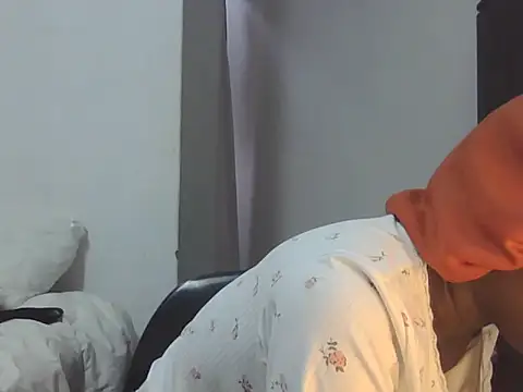 Sexxybella27 online show from December 20, 3:37 pm