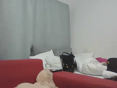 Sexxybella27 online show from May 18, 8:13 pm