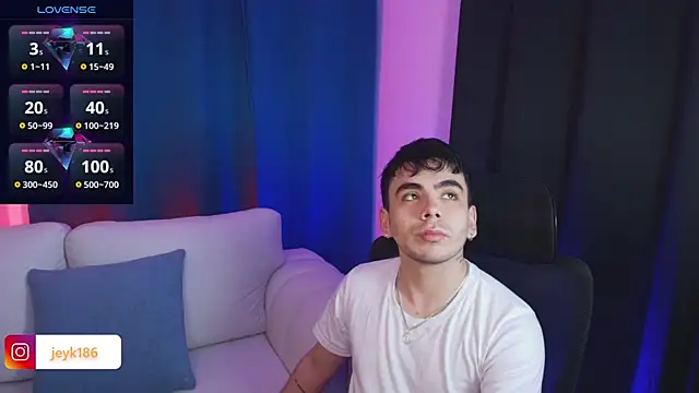 Snapshot of Jey_keler1 chatting on November 26, 4:12 am Jey keler1 online show from November 26, 4:12 am