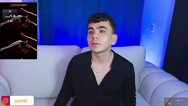 Snapshot of Jey_keler1 chatting on November 14, 10:46 pm Jey keler1 online show from November 14, 10:46 pm